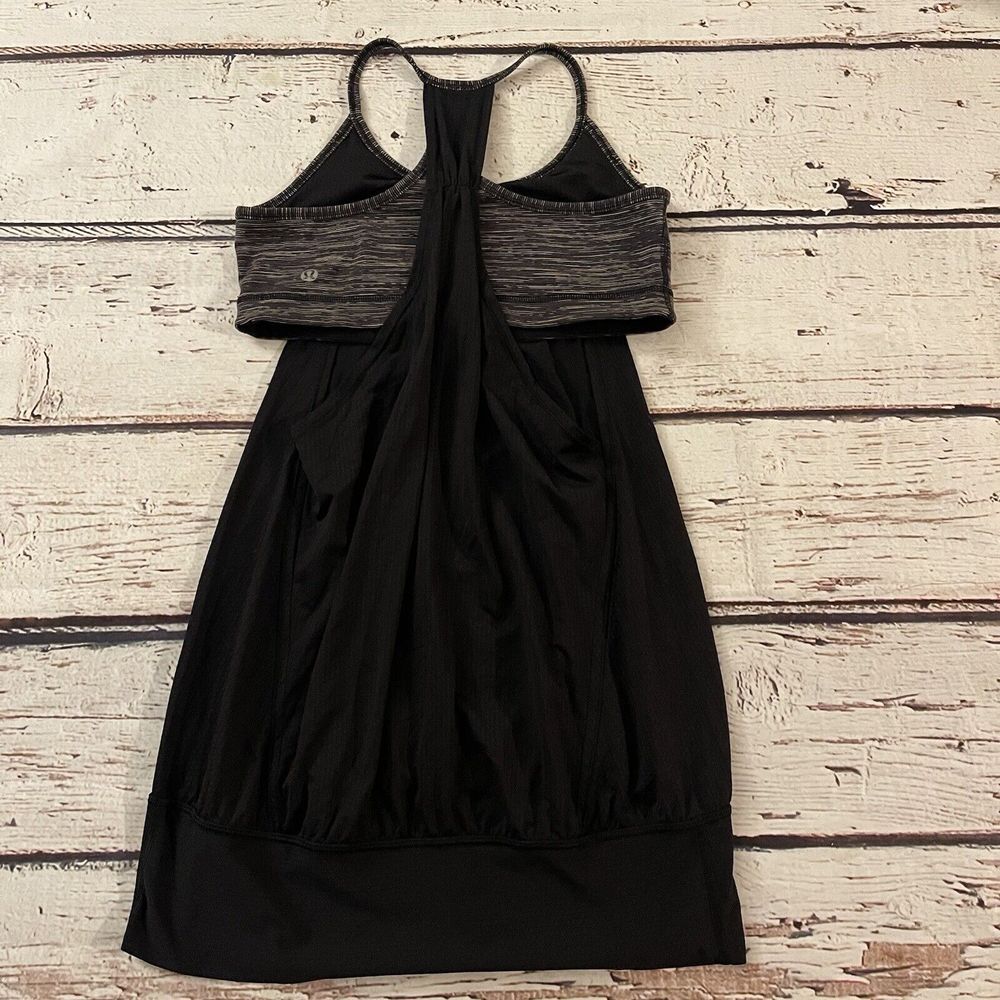 Lululemon No Limit Tank Size 6 Herringbone Black Yoga Run Top Tank